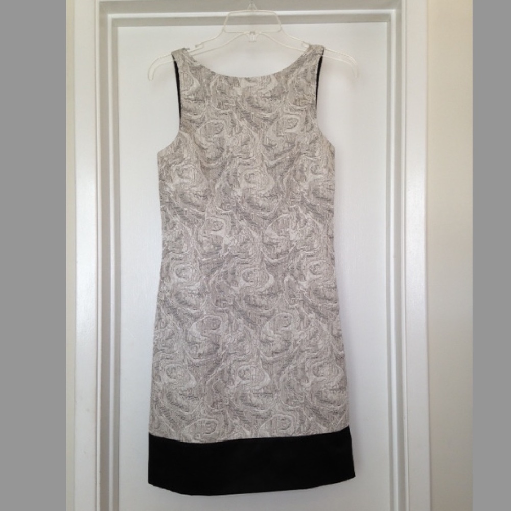 NWT MAX and CLEO JACQUARD SLEEVELESS DRESS